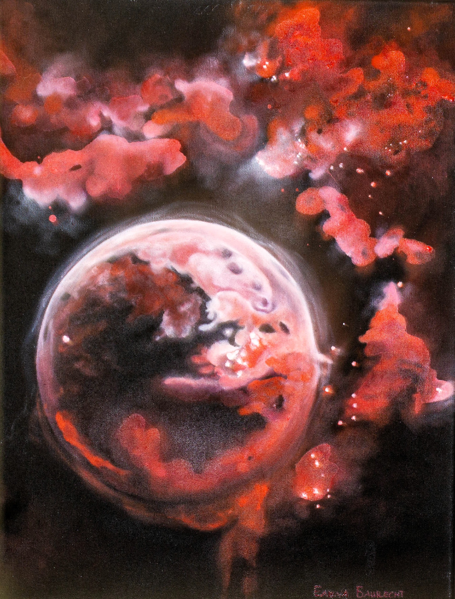 „Roter Nebel“ zeigt eine imaginäre kosmische Szenerie zwischen Planet, Licht und schwebenden Farbformen. Das Werk verbindet malerische Tiefe mit einer geheimnisvollen Atmosphäre und erweitert die Serie um einen stillen Blick in einen unbekannten Raum des Universums. Werk „Roter Nebel“ von Elena Baurecht mit roter kosmischer Nebelstruktur und planetarischer Form vor dunklem Hintergrund.
